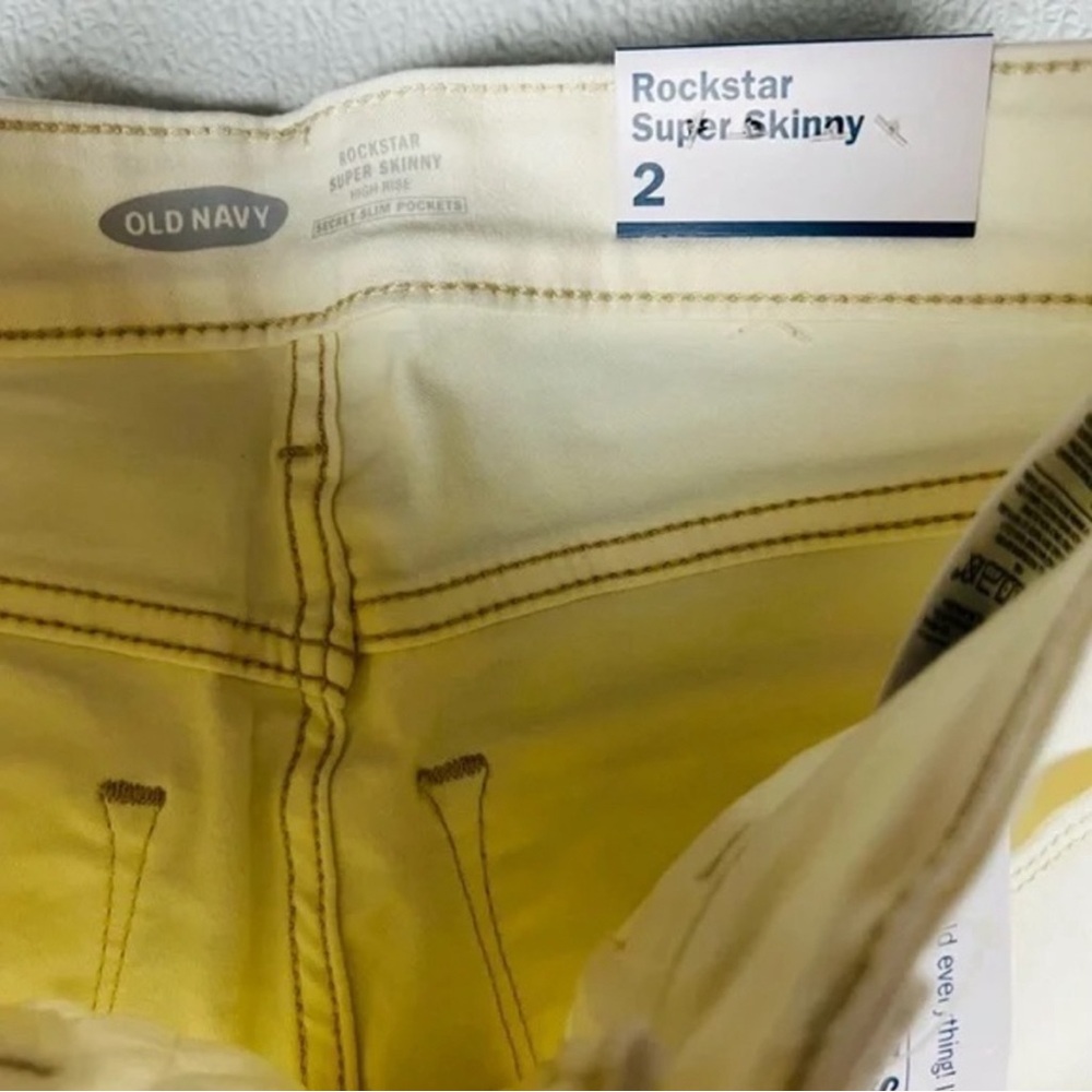 Old Navy High-Waisted Rockstar Super Skinny Off-White Ankle Jeans Size 2 NWT - Picture 9 of 12